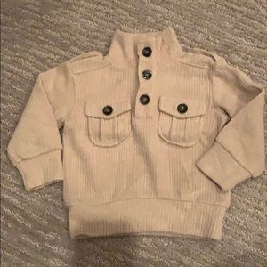 Only worn once for pictures! Really soft!